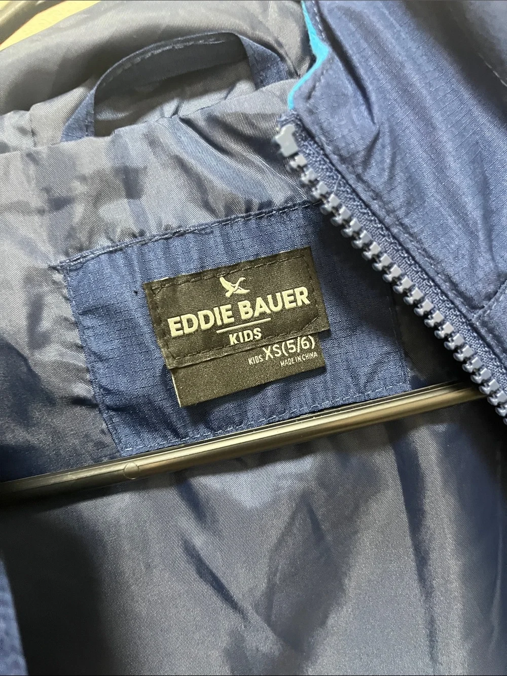 Eddie Bauer Navy and Bright Blue Kids Hooded Windbreaker Size 5/6 Years